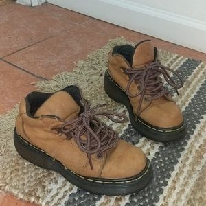 VINTAGE '97 DOC MARTEN BOOTS - WELL-WORN - SIZE 6